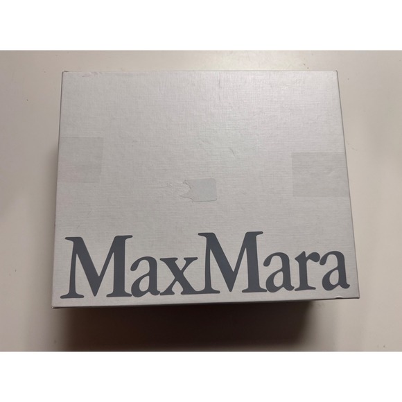 Max Mara Black Leather Stiletto Heels Size 40 USA Size 9 ‼️ review photos ‼️ - Picture 12 of 12